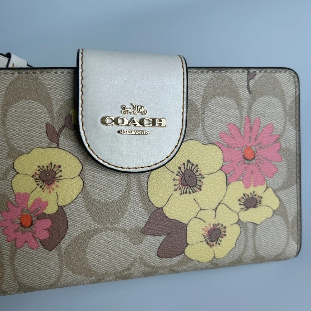 Coach Phone Wallet Khaki Floral Signature Canvas Leather Wristlet Excellent